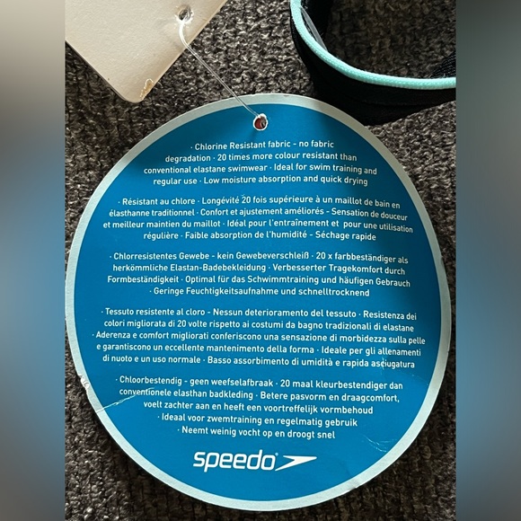 Speedo Endurance chlorine resistant swimsuit - Picture 7 of 10